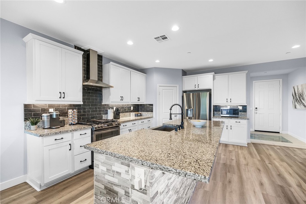 29567 Laredo Circle Menifee, CA 92584 - Photo 11 of 75