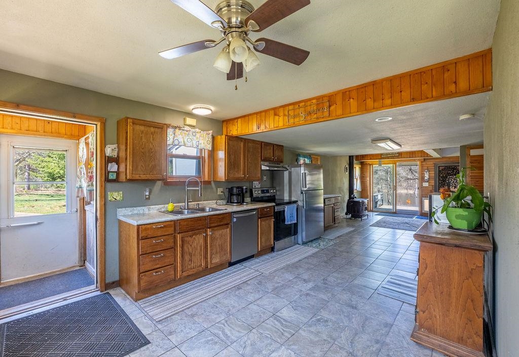 9090 County Road North Almond, WI 54909 - Photo 3 of 47