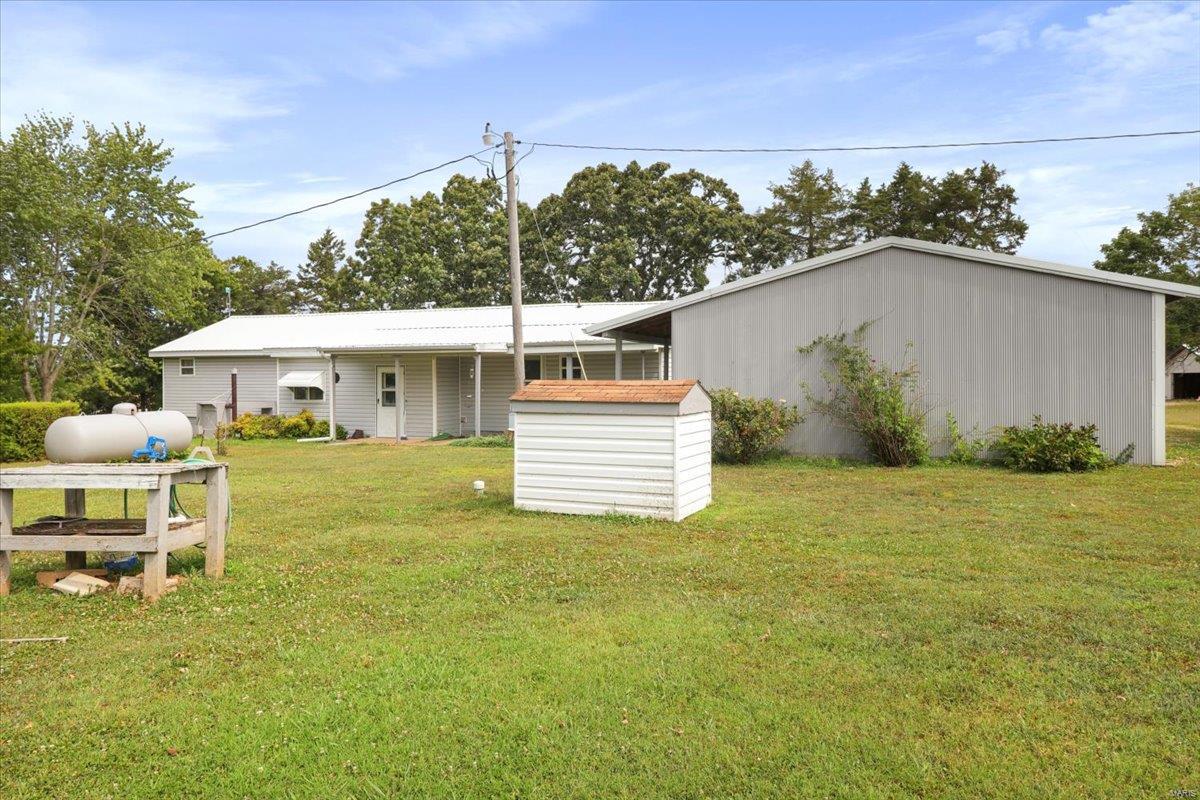 214 Clarkson Road Protem, MO 65733 - Photo 17 of 39