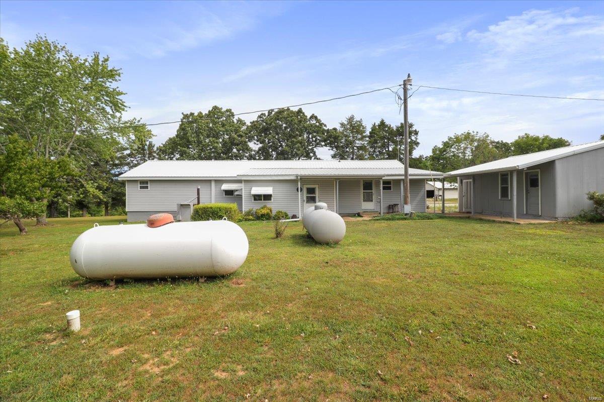 214 Clarkson Road Protem, MO 65733 - Photo 19 of 39