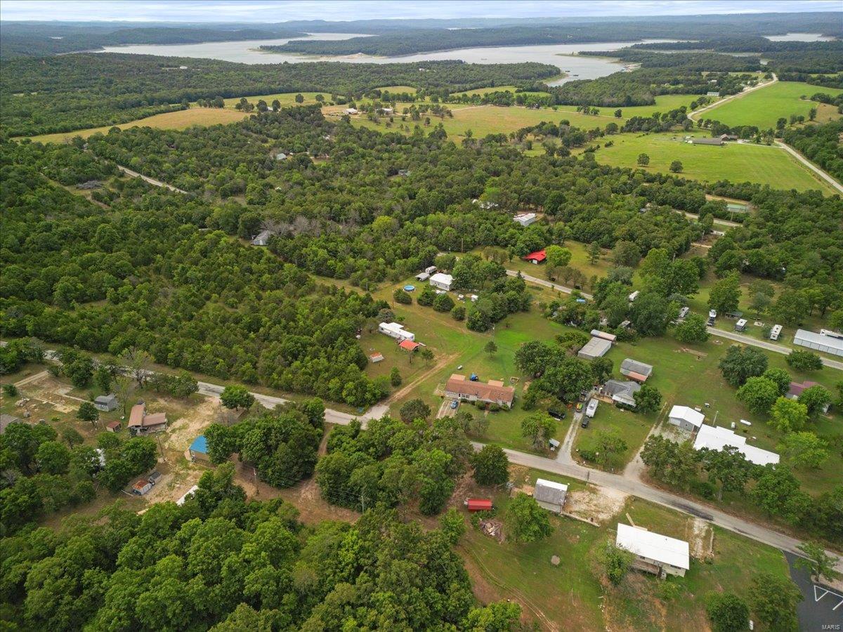 214 Clarkson Road Protem, MO 65733 - Photo 4 of 39