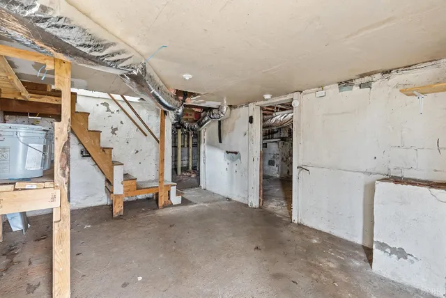a view of a storage & utility room