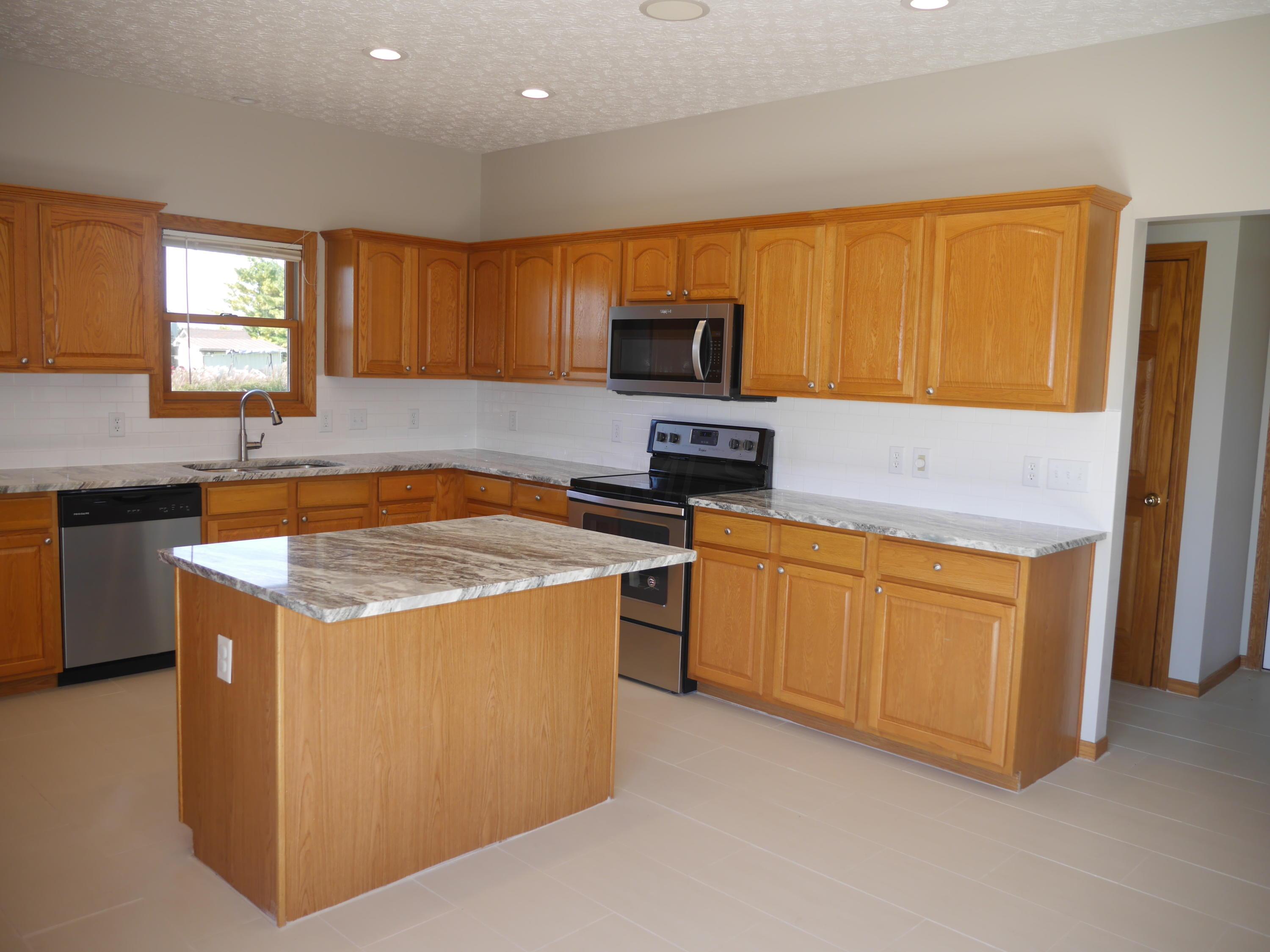 11193 Palmer Road Pataskala, OH 43062 - Photo 12 of 52