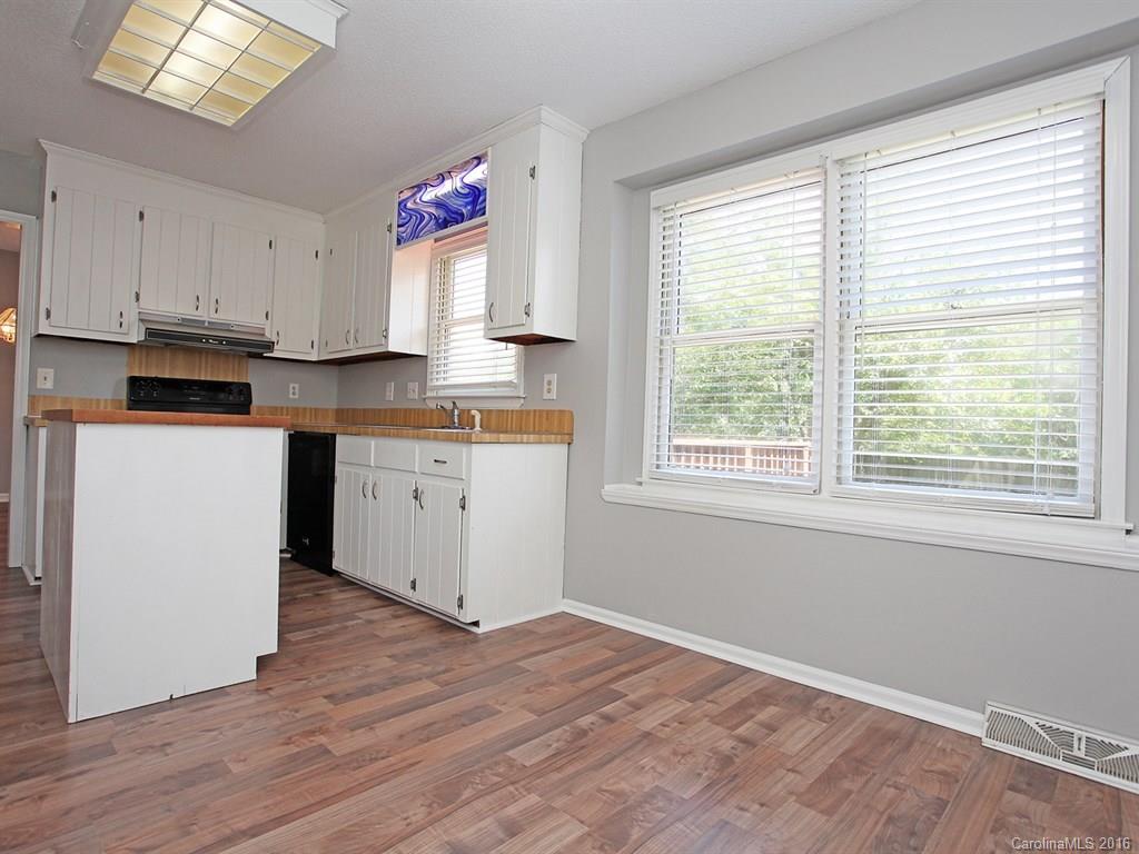 1655 Brook Drive Fort Mill, SC 29708 - Photo 16 of 24 Gallery Image 16