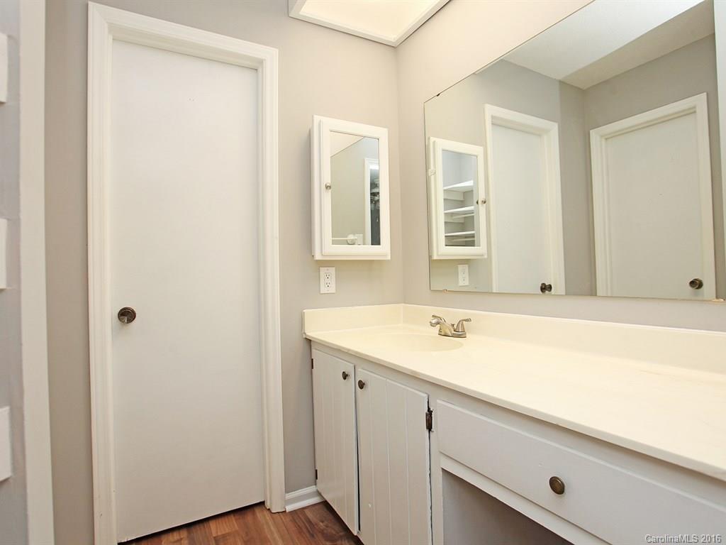1655 Brook Drive Fort Mill, SC 29708 - Photo 19 of 24 Gallery Image 19