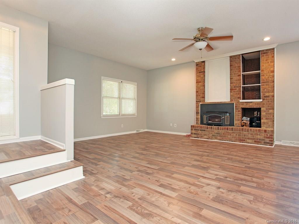 1655 Brook Drive Fort Mill, SC 29708 - Photo 10 of 24 Gallery Image 10