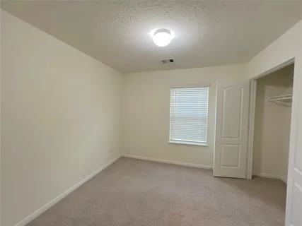 $1,800 | 7111 Escondido Drive, Rosharon, TX 77583