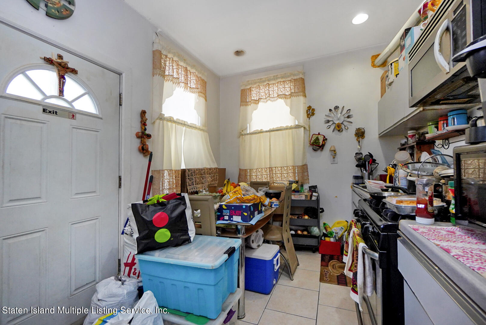 601 Richmond Road Staten Island, NY 10304 - Photo 5 of 20 Kitchen