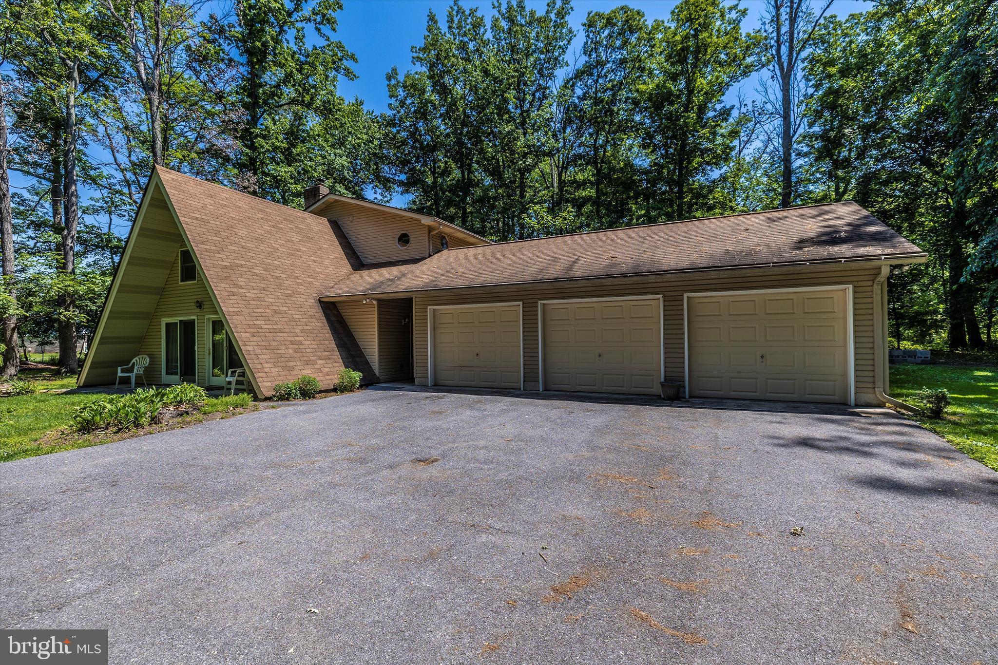 6119 Quinn Road Frederick, MD 21701 - Photo 29 of 37 Large Driveway - Three Car Garage