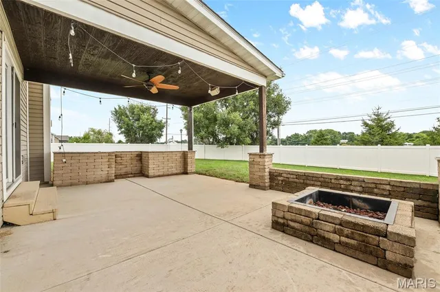 $500,000 | 980 Carnegie Knolls Drive, O'Fallon, IL 62269