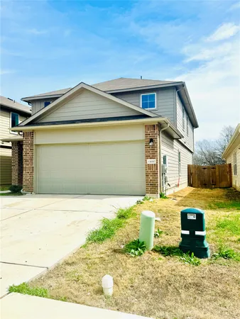 $2,300 | 13000 Roving Pass, Elgin, TX 78621