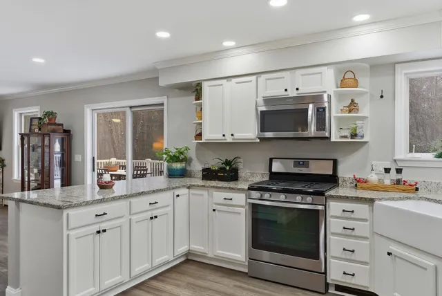 $689,000 | 37 Ashlee Drive, Peterborough, NH 03458