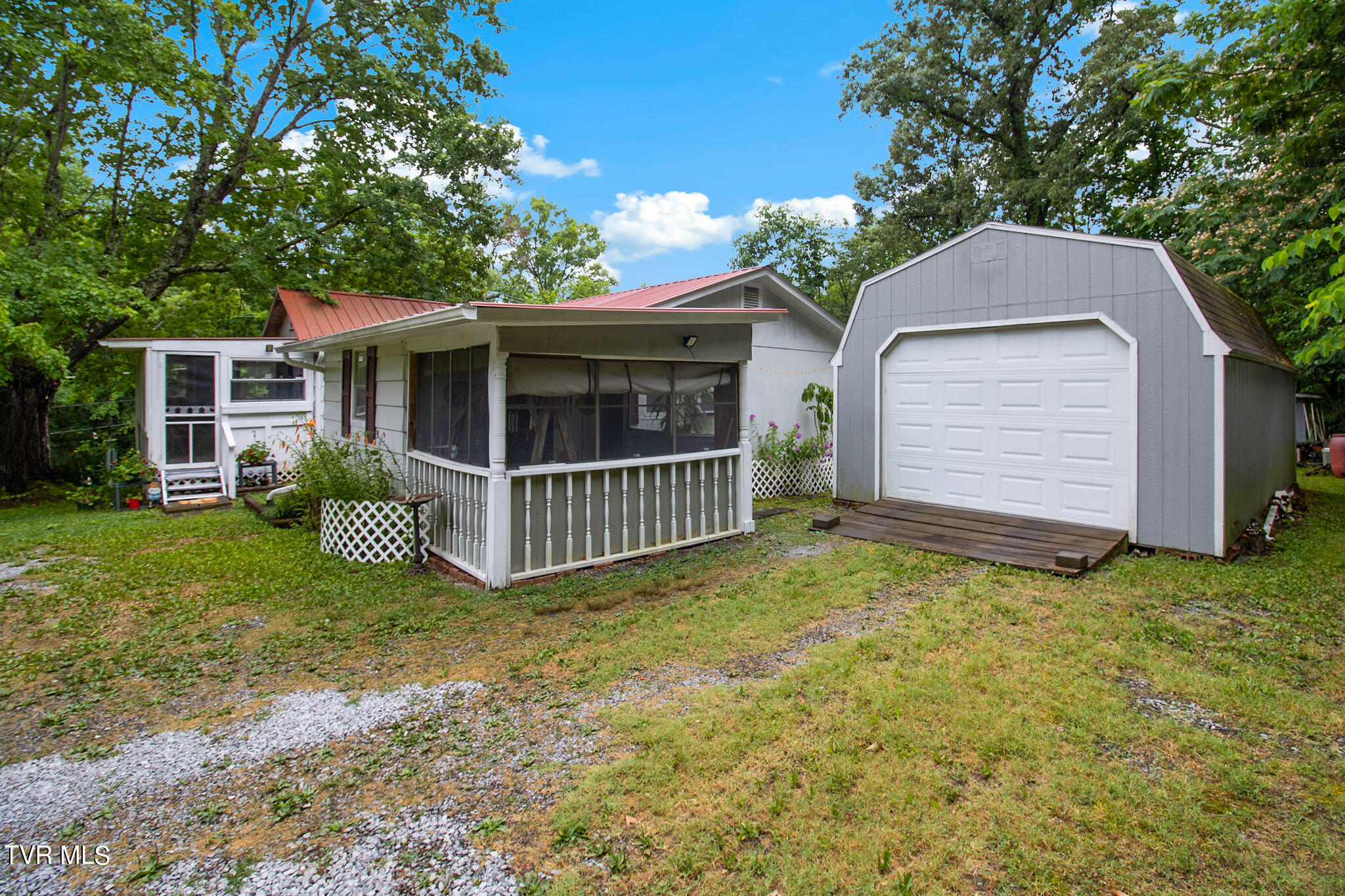 241 Liberty Hill Road Chuckey, TN 37641 - Photo 17 of 25 018