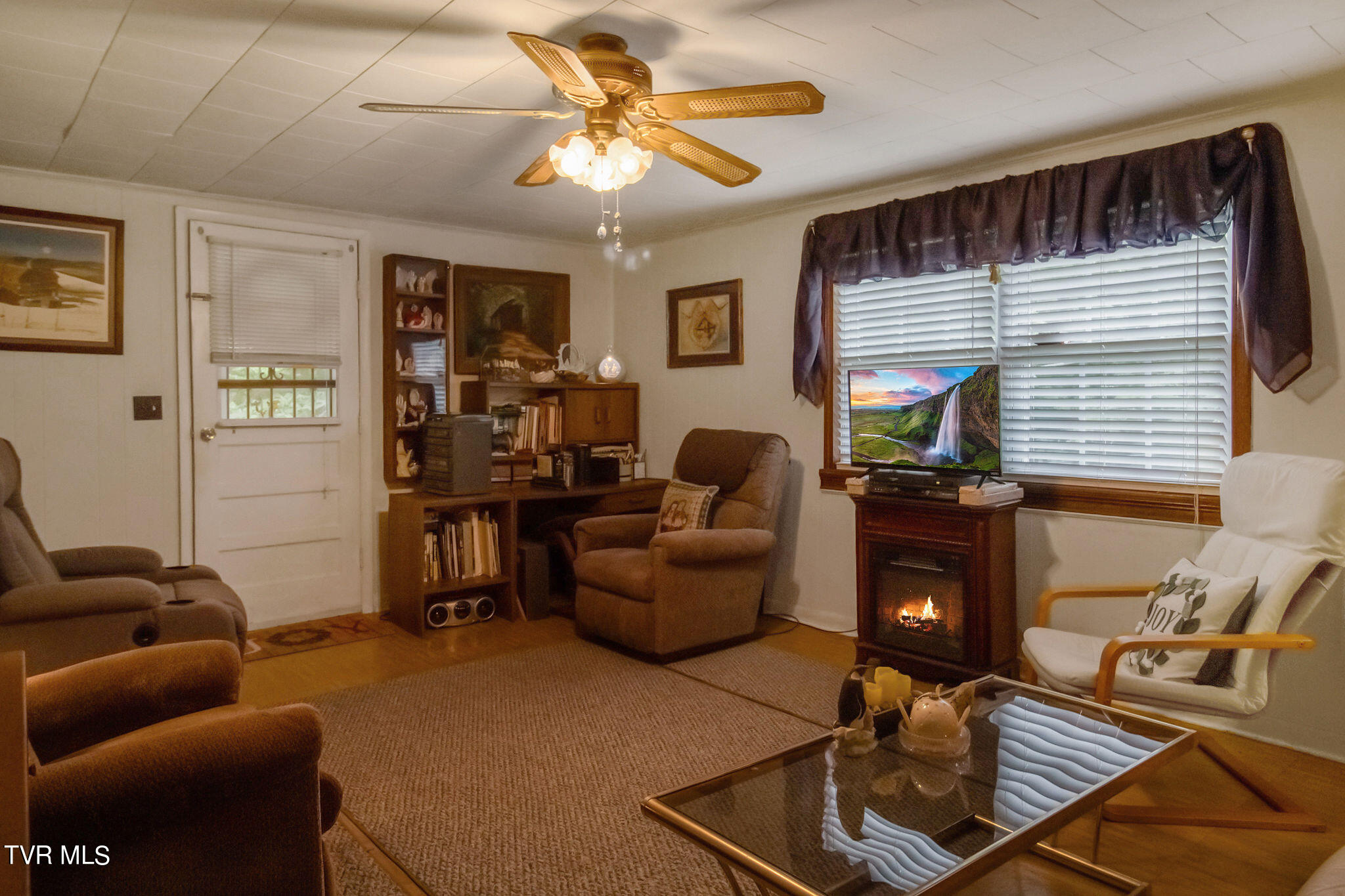 241 Liberty Hill Road Chuckey, TN 37641 - Photo 2 of 25 003