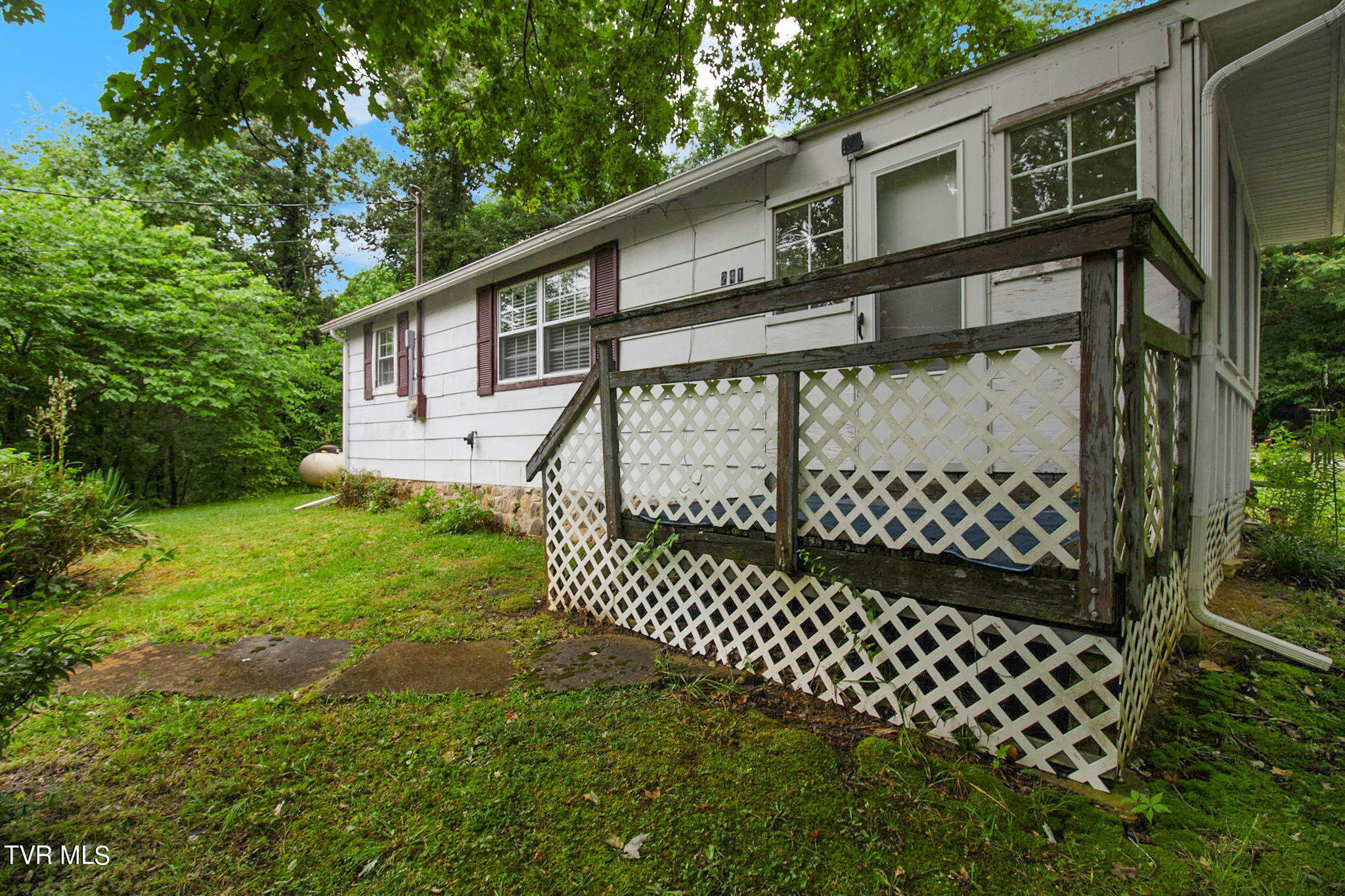 241 Liberty Hill Road Chuckey, TN 37641 - Photo 25 of 25 001