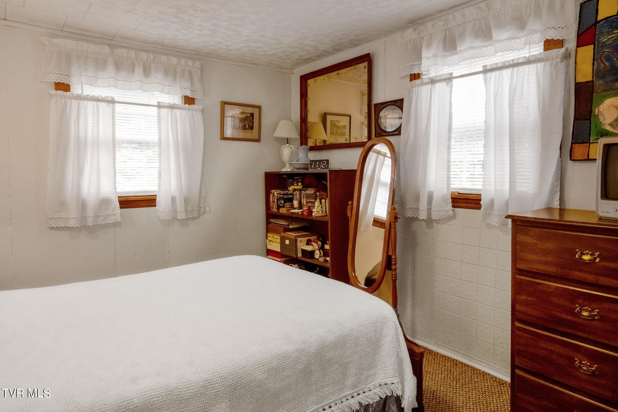 241 Liberty Hill Road Chuckey, TN 37641 - Photo 8 of 25 009
