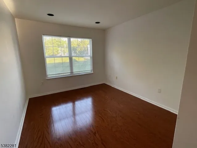 $3,200 | 33 Dorchester Drive, Bernards, NJ 07920