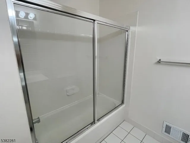 $3,200 | 33 Dorchester Drive, Bernards, NJ 07920