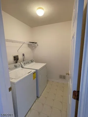 $3,200 | 33 Dorchester Drive, Bernards, NJ 07920