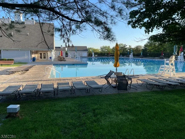 $3,200 | 33 Dorchester Drive, Bernards, NJ 07920