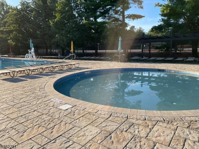 $3,200 | 33 Dorchester Drive, Bernards, NJ 07920