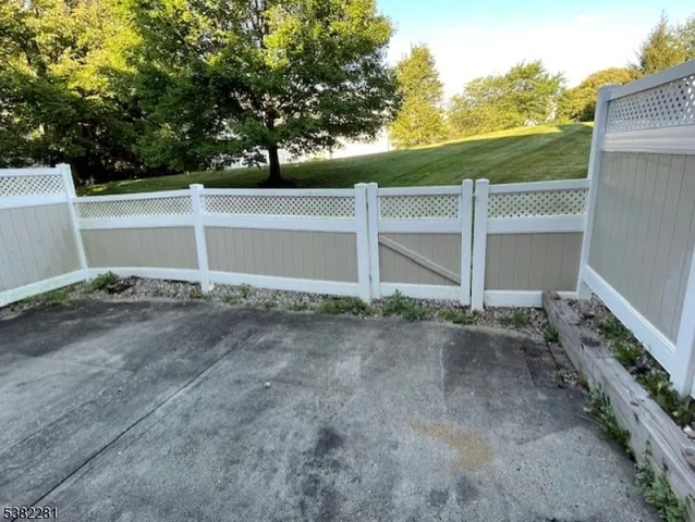 $3,200 | 33 Dorchester Drive, Bernards, NJ 07920