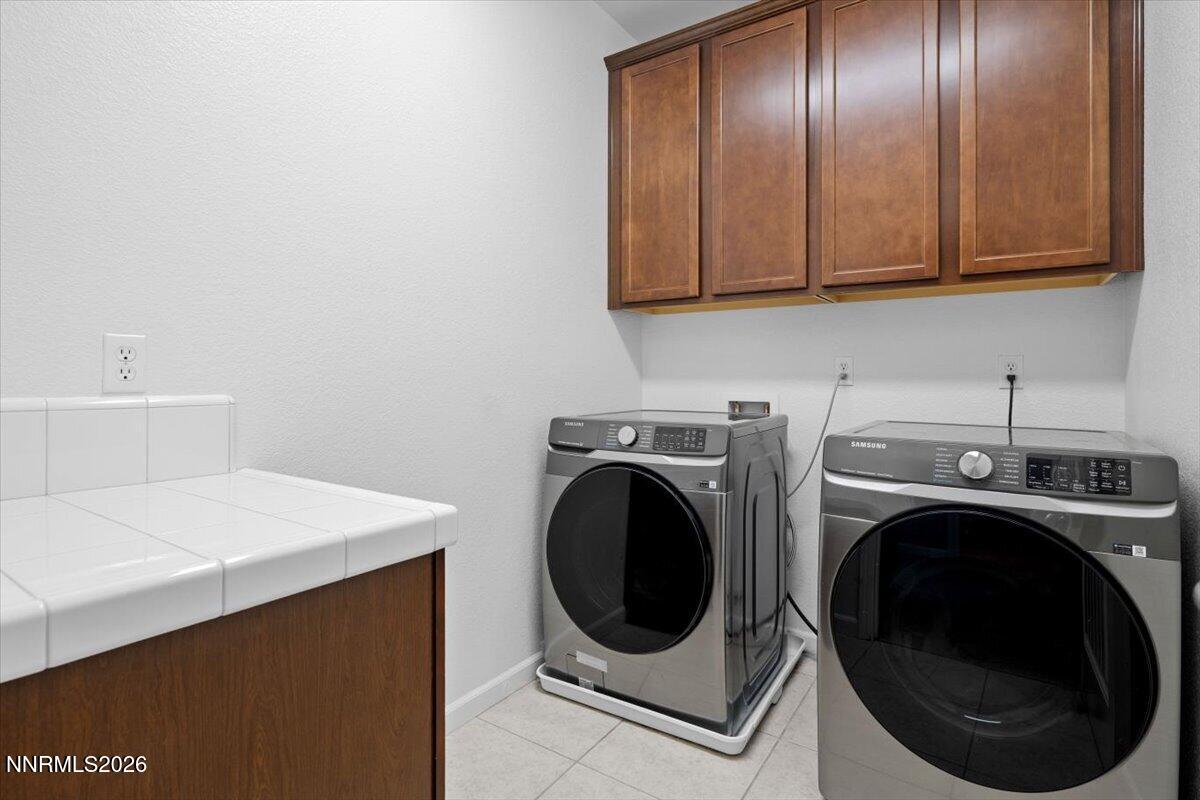 2190 Bears Ranch Drive Reno, NV 89521 - Photo 20 of 23 a utility room with dryer and washer
