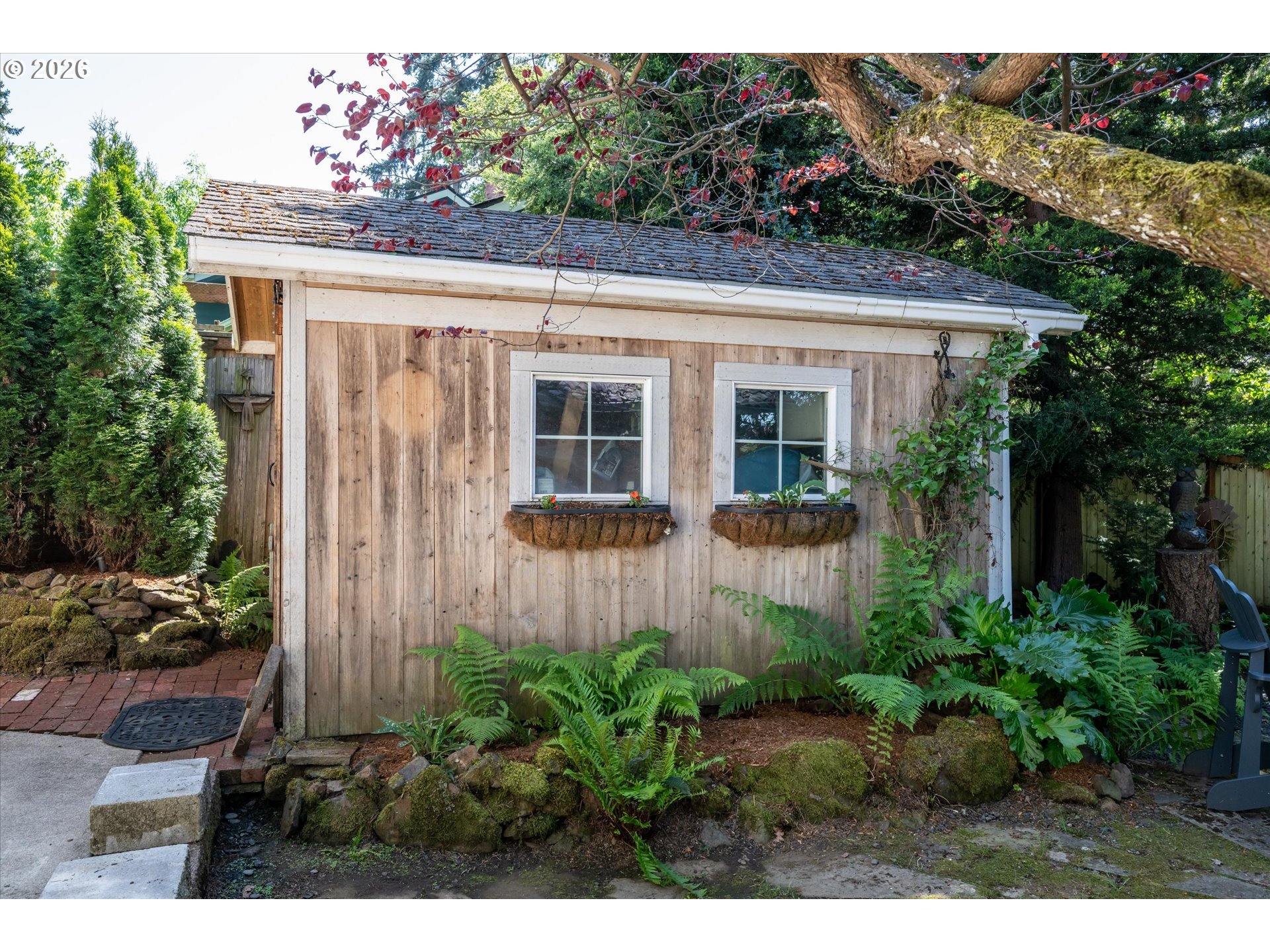 508 Cascade Drive Springfield, OR 97478 - Photo 28 of 45 Shed