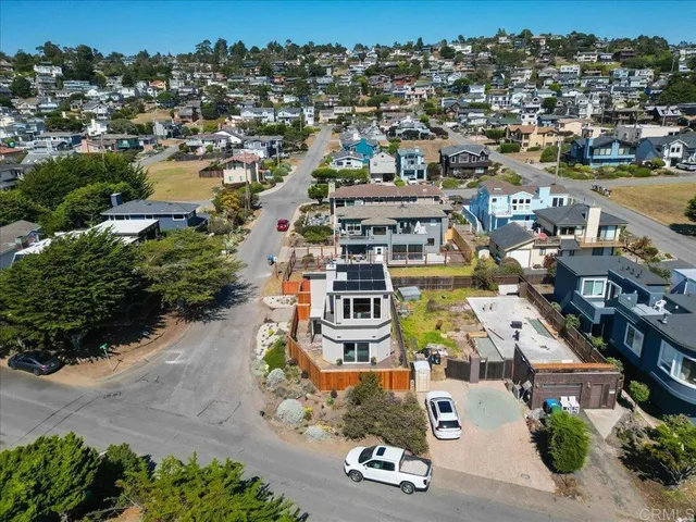 $1,359,000 | 1980 Sherwood Drive, Cambria, CA 93428
