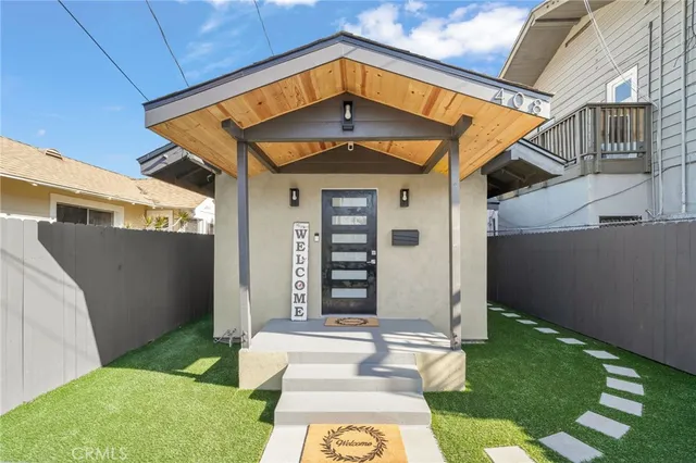 $564,900 | 408 Orange Drive, Long Beach, CA 90802