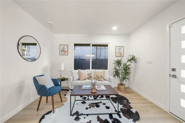 $564,900 | 408 Orange Drive, Long Beach, CA 90802