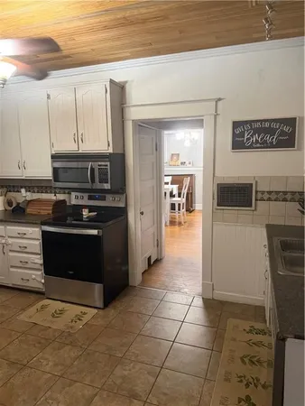 $226,000 | 1909 Main Street, Lexington, MO 64067