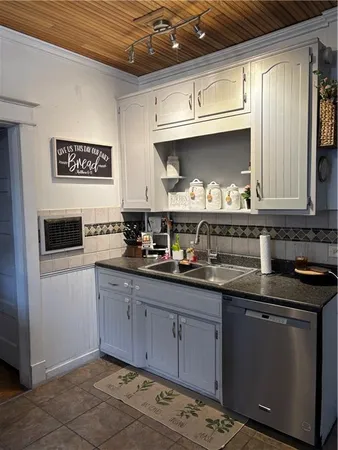 $219,000 | 1909 Main Street, Lexington, MO 64067