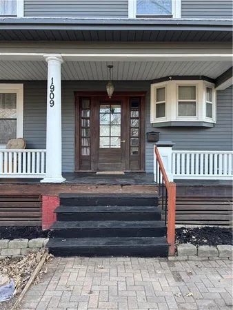 $226,000 | 1909 Main Street, Lexington, MO 64067