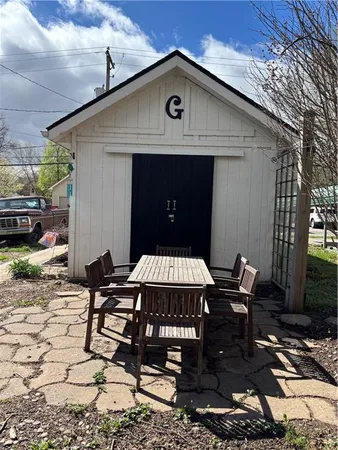 $226,000 | 1909 Main Street, Lexington, MO 64067