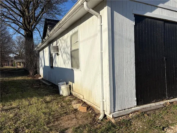 $226,000 | 1909 Main Street, Lexington, MO 64067