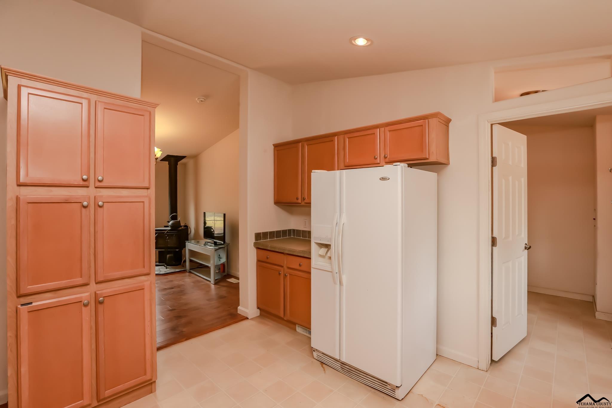 15624 North Siskiyou Loop Corning, CA 96021 - Photo 10 of 32