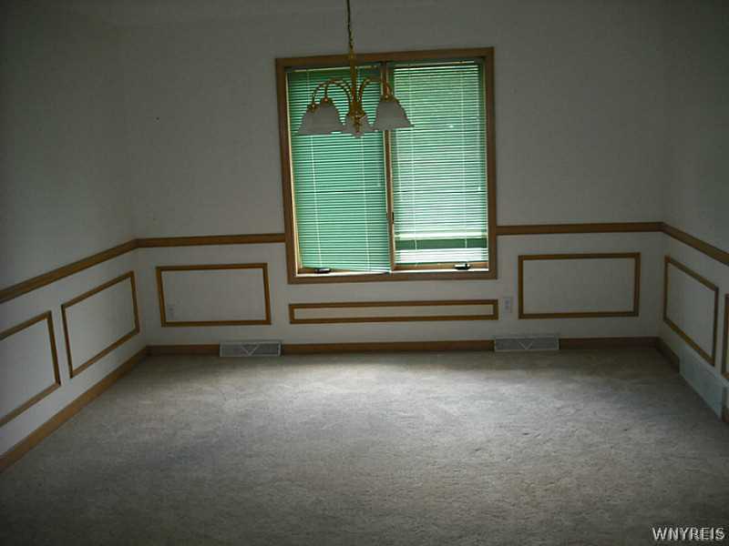 134 Bauman Road Amherst, NY 14221 - Photo 12 of 23 Dining Room.