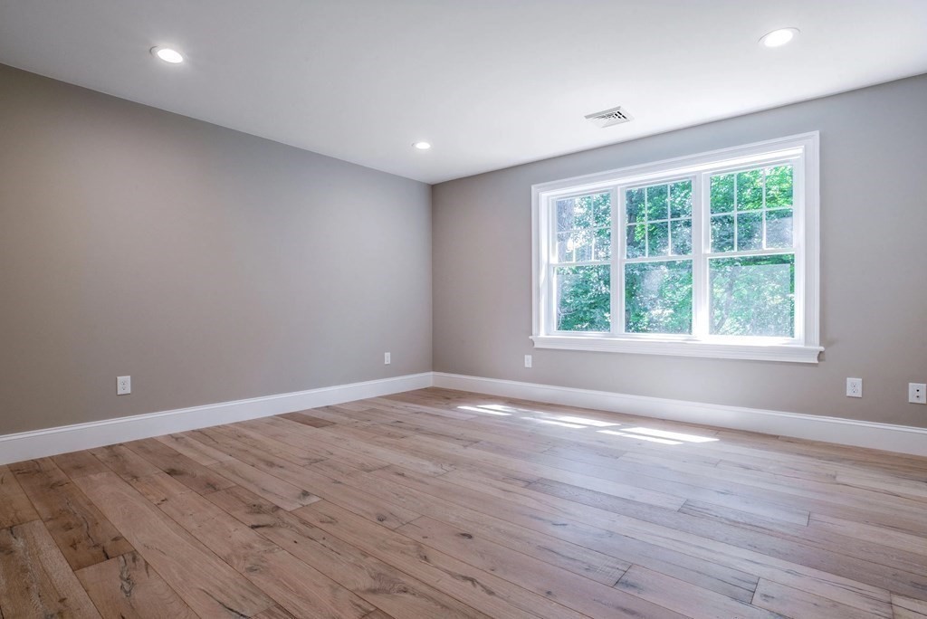 9 Beverly Road Natick, MA 01760 - Photo 16 of 26
