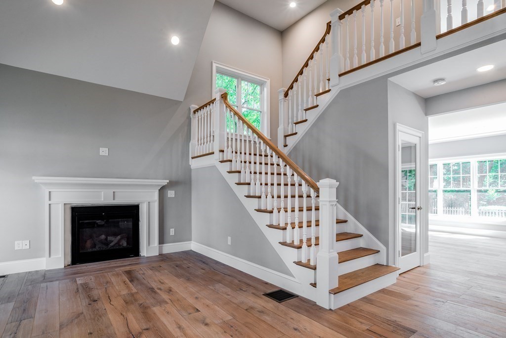 9 Beverly Road Natick, MA 01760 - Photo 6 of 26