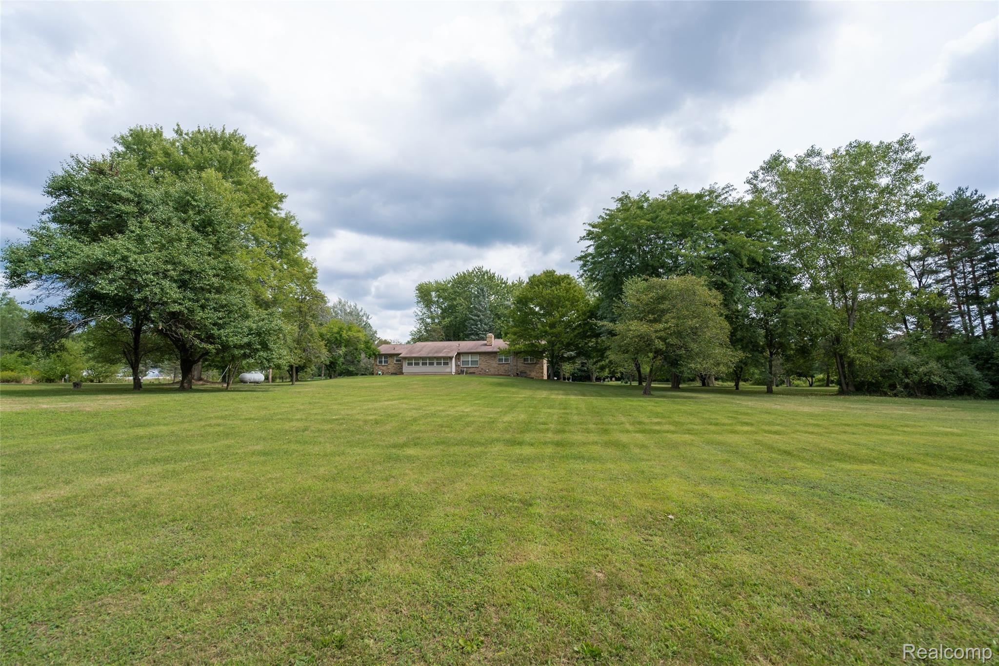 5603 Preston Road Howell, MI 48855 - Photo 43 of 52 _DSC8247-2.jpg