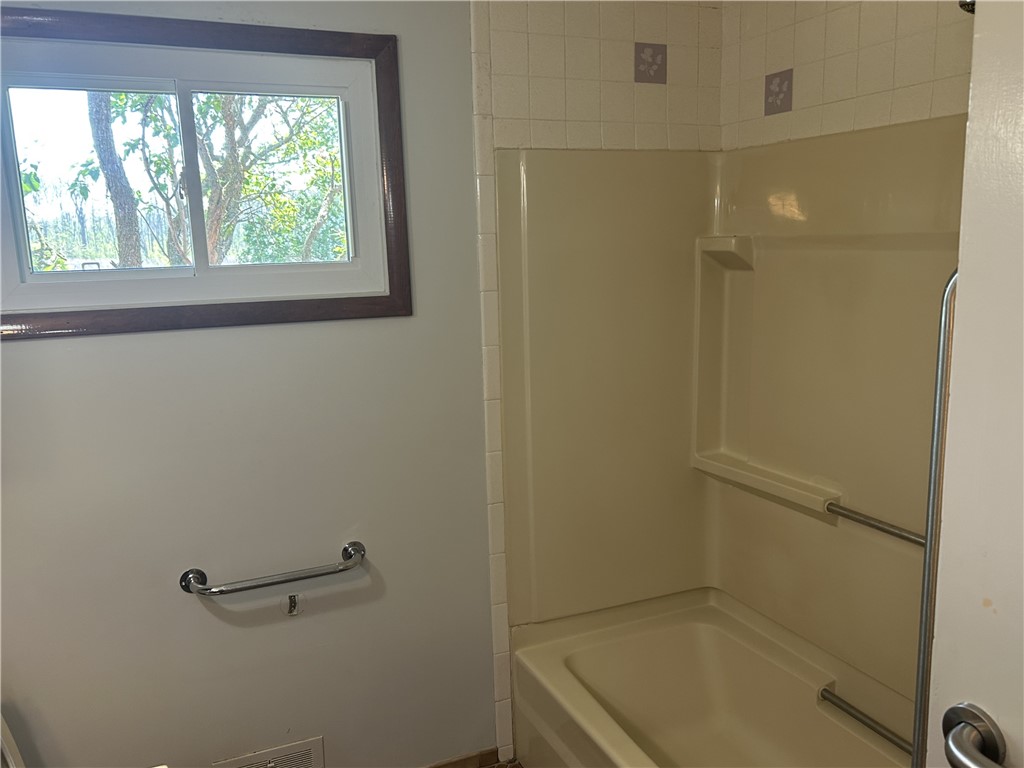 1468 Vroom Road Ogden, NY 14559 - Photo 15 of 24