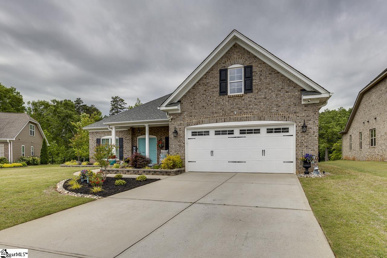 244 Crestgate Way Easley, SC 29642 - Photo 3 of 38