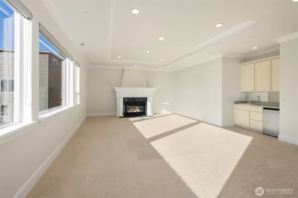 $3,970,000 | 6404 Northeast 181st Street, Unit A&B, Kenmore, WA 98028