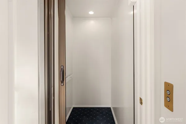 $3,970,000 | 6404 Northeast 181st Street, Unit A&B, Kenmore, WA 98028