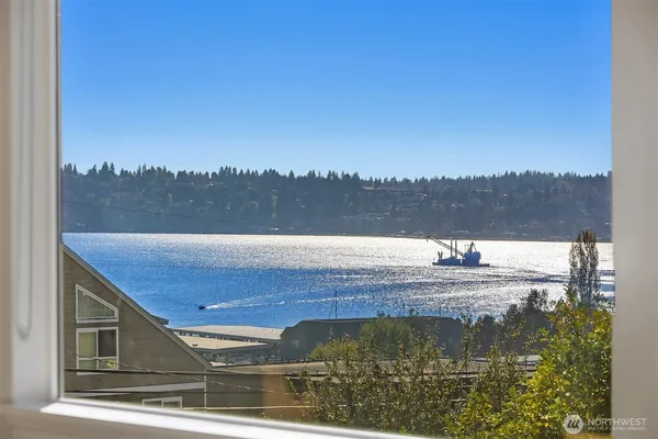 $3,970,000 | 6404 Northeast 181st Street, Unit A&B, Kenmore, WA 98028