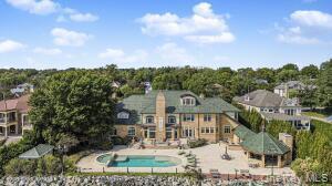 50 Wakefield Staten Island, NY 10312 - Photo 4 of 48 a view of a big building