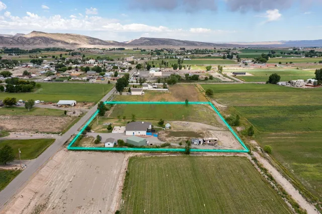 $799,900 | 1336 M M 1/2 Road, Loma, CO 81524