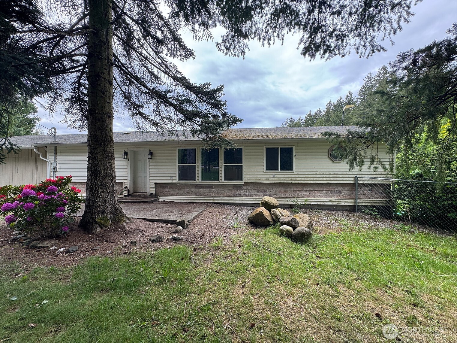 16491 Highway 3 Grapeview, WA 98546 - Photo 1 of 33