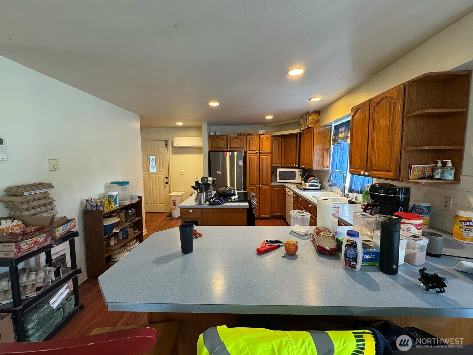 16491 Highway 3 Grapeview, WA 98546 - Photo 11 of 33